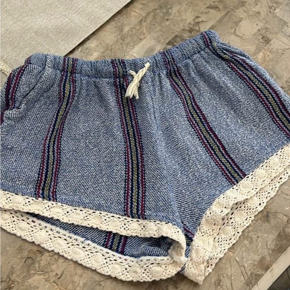 Short set - Picture 3 of 4